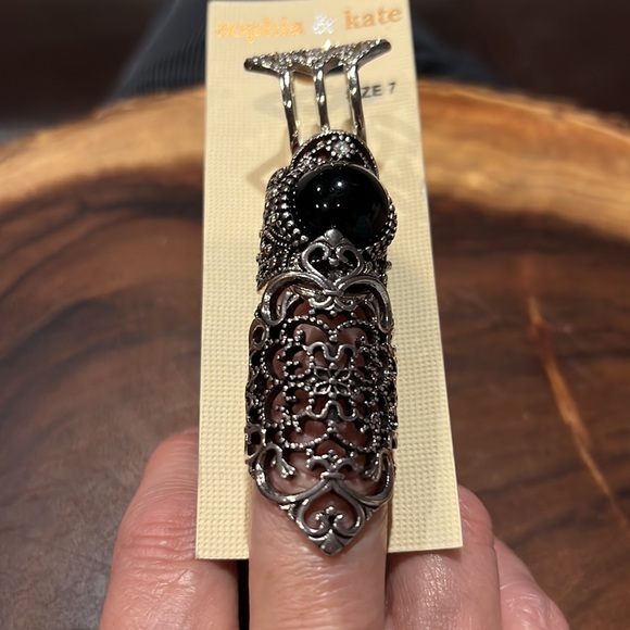 3/$15 Sophia & Kate Set of Three Size 7 Rings - New - Lot 635 - Picture 4 of 5